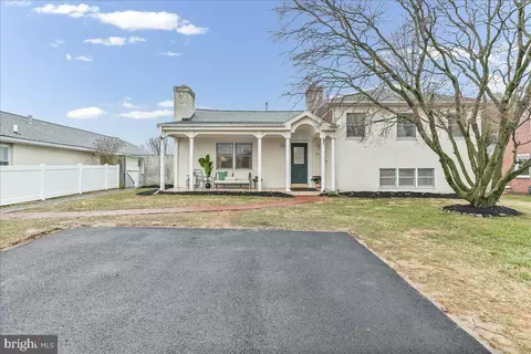 Exterior - 658 E Leamy Ave, Springfield, PA 19064 photo 1 of 4
