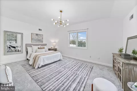 Bedroom - 658 E Leamy Ave, Springfield, PA 19064 photo 1 of 4