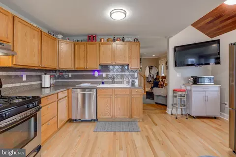 914 Anderson Ave, Marcus Hook, PA 19061 photo 12