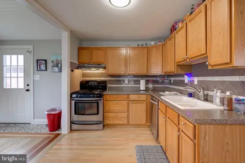 914 Anderson Ave, Marcus Hook, PA 19061 photo 10