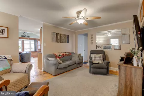 914 Anderson Ave, Marcus Hook, PA 19061 photo 6