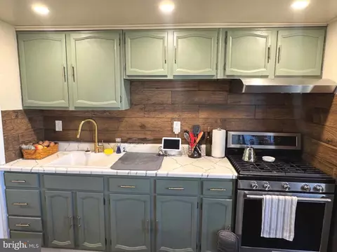Kitchen - 119 Chadwick Ave, Marcus Hook, PA 19061 photo 2 of 2