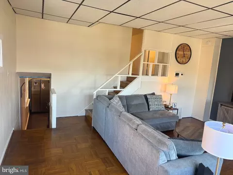 Entry Way - 119 Chadwick Ave, Marcus Hook, PA 19061 photo 2 of 6