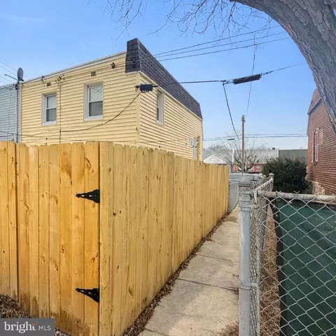 Entry Way - 119 Chadwick Ave, Marcus Hook, PA 19061 photo 1 of 6