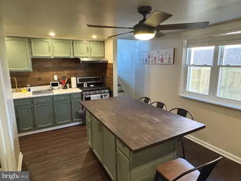 Kitchen - 119 Chadwick Ave, Marcus Hook, PA 19061 photo 1 of 2