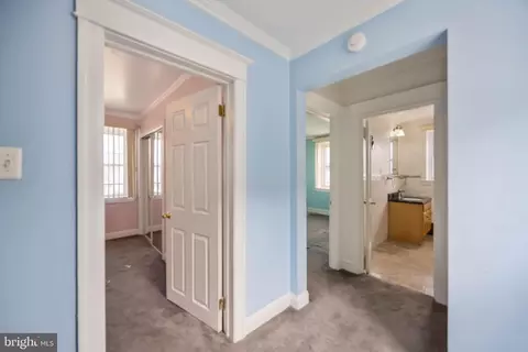 Entry Way - 537 Elm Ave, Darby, PA 19082 photo 4 of 5