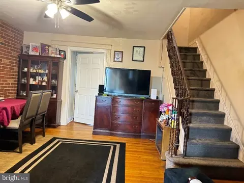 217 N 7th St, Darby, PA 19023