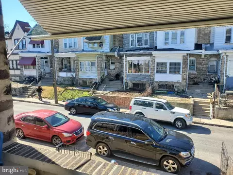 Exterior - 207 Avon Rd, Darby, PA 19082 photo 5 of 9