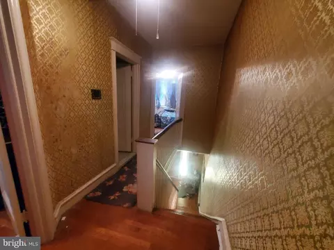 Entry Way - 207 Avon Rd, Darby, PA 19082 photo 3 of 5