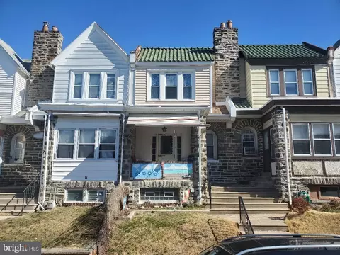 207 Avon Rd, Darby, PA 19082