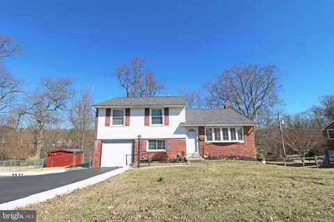 716 Cambridge Rd, Brookhaven, PA 19015