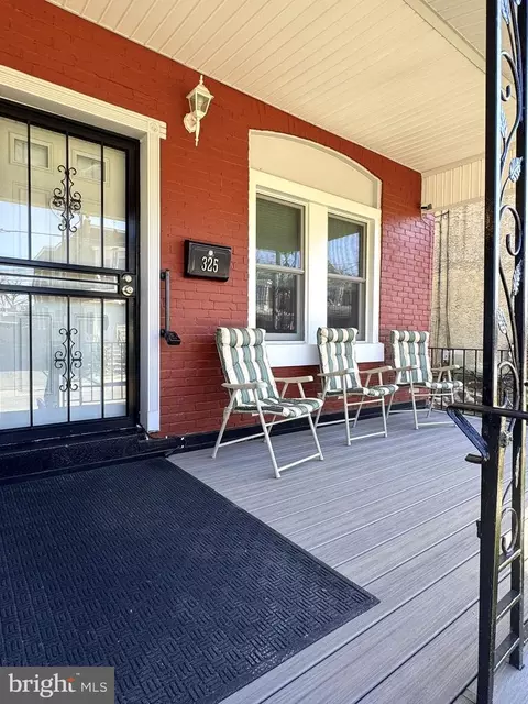 325 E 20th St, Chester, PA 19013