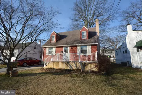 219 Fernwood Ave, Folsom, PA 19033