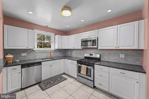 Kitchen - 2463 Eldon Ave, Drexel Hill, PA 19026 photo 1 of 2