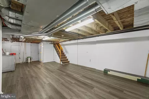Entry Way - 2463 Eldon Ave, Drexel Hill, PA 19026 photo 5 of 5