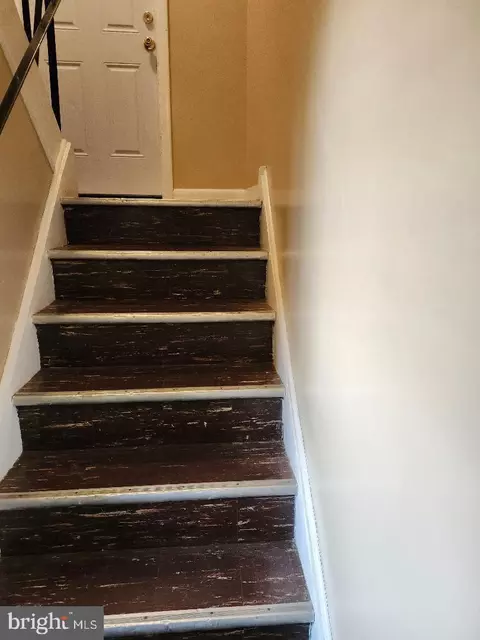 Entry Way - 524 S Cedar Ln, Darby, PA 19082 photo 1 of 1
