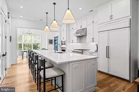 Kitchen - 423 Maplewood Ave, Wayne, PA 19087 photo 1 of 6