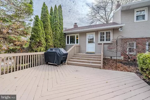 Exterior - 720 Evans Rd, Springfield, PA 19064 photo 2 of 5