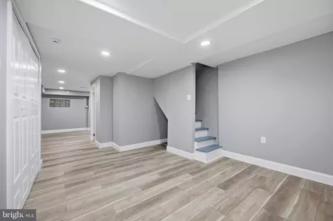 Entry Way - 7043 Radbourne Rd, Darby, PA 19082 photo 7 of 7