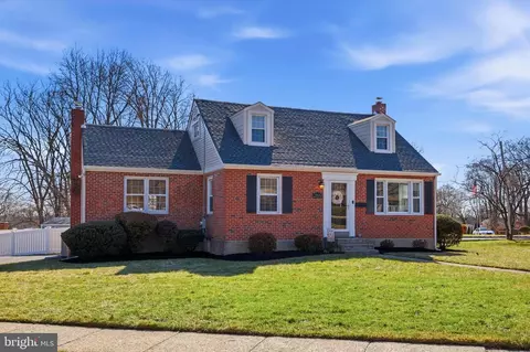 2899 Pennview Ave, Broomall, PA 19008