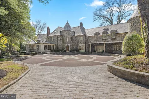 770 768 Parkes Run Ln, Villanova, PA 19085