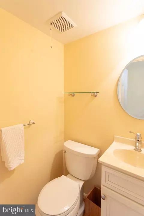 Bath - 417 Eagle Rd, Wayne, PA 19087 photo 1 of 4
