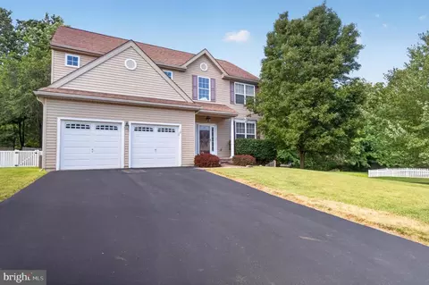 10 Buck Ln, Boothwyn, PA 19061