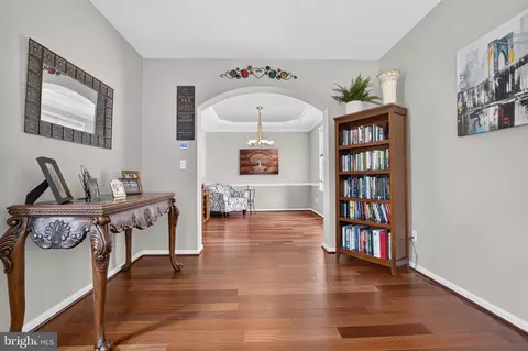 Entry Way - 10 Buck Ln, Boothwyn, PA 19061 photo 5 of 5