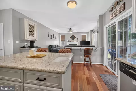 Kitchen - 10 Buck Ln, Boothwyn, PA 19061 photo 1 of 2