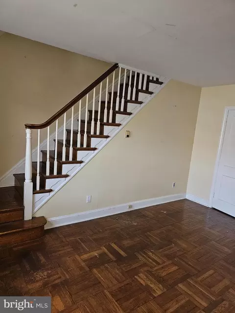7266 Spruce St, Darby, PA 19082 photo 2