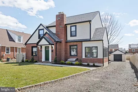 1439 Dorchester Rd, Havertown, PA 19083