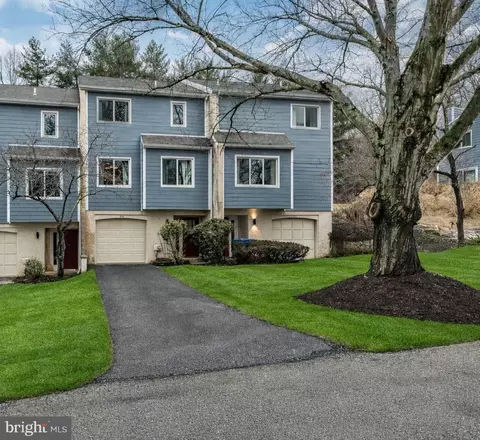 104 S Point Dr #104, Chadds Ford, PA 19317