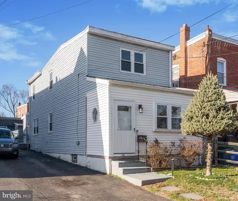 3915 James St, Drexel Hill, PA 19026