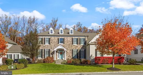 3905 Woodland Dr, Newtown Square, PA 19073