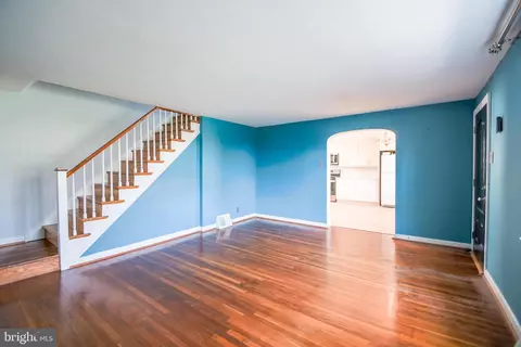 Living - 616 Wayne Ave, Springfield, PA 19064 photo 3 of 3
