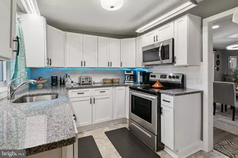 Kitchen - 1332 Peach St, Boothwyn, PA 19061 photo 3 of 3