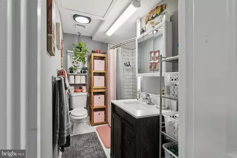 Bath - 1332 Peach St, Boothwyn, PA 19061 photo 1 of 3