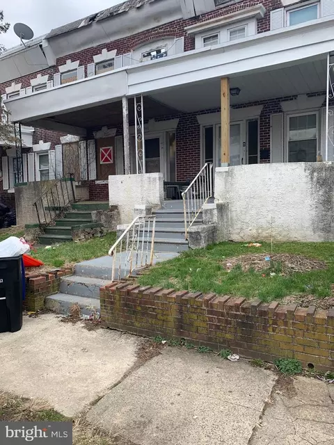 1030 Elsinore Pl, Chester, PA 19013