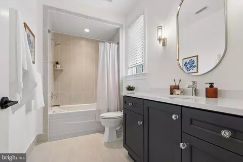 Bath - 26 Rue St Honore, Wayne, PA 19087 photo 1 of 2