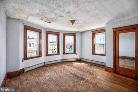 Living - 1012 Washington Ave, Marcus Hook, PA 19061 photo 2 of 2