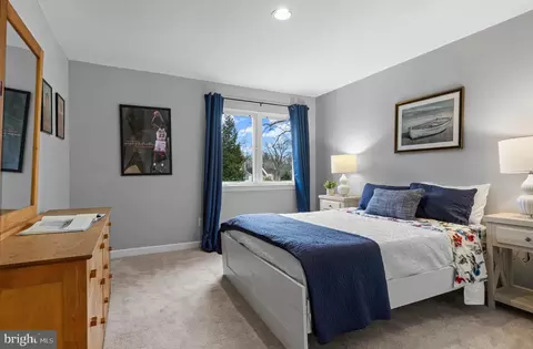Bedroom - 217 Ravenscliff Rd, Wayne, PA 19087 photo 6 of 8