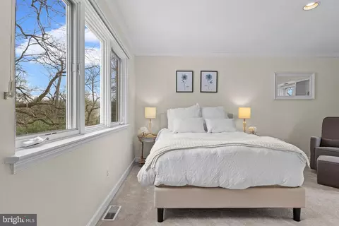 Bedroom - 217 Ravenscliff Rd, Wayne, PA 19087 photo 7 of 8