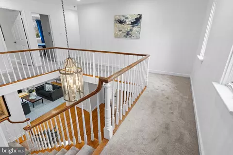Entry Way - 217 Ravenscliff Rd, Wayne, PA 19087 photo 9 of 11