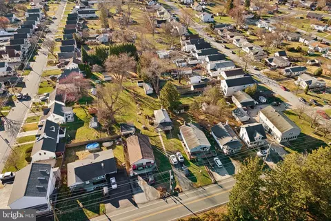 View/Area - 309 E Dutton Mill Rd, Brookhaven, PA 19015 photo 1 of 3