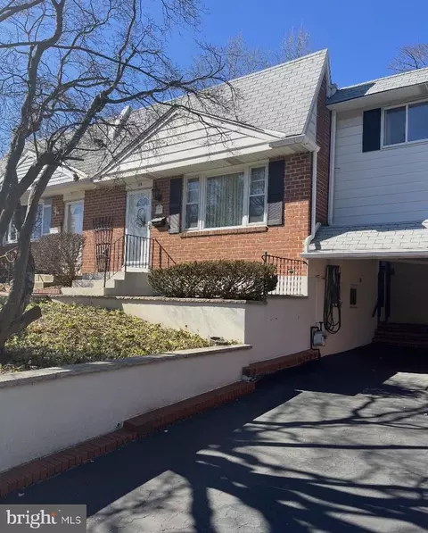 714 E 23rd St, Chester, PA 19013