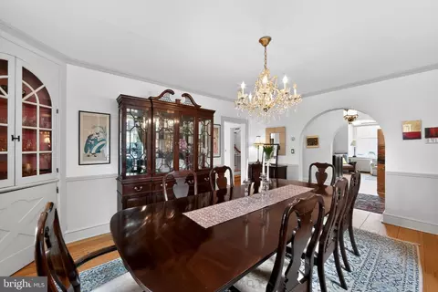 Dining - 306 Windsor Ave, Wayne, PA 19087 photo 3 of 3