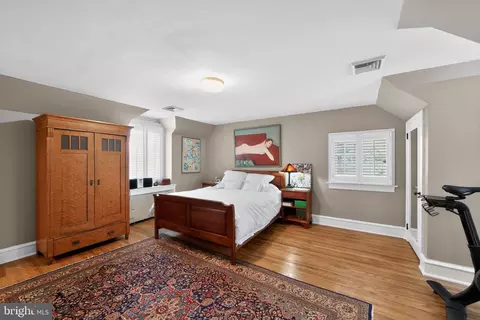 Bedroom - 306 Windsor Ave, Wayne, PA 19087 photo 2 of 6