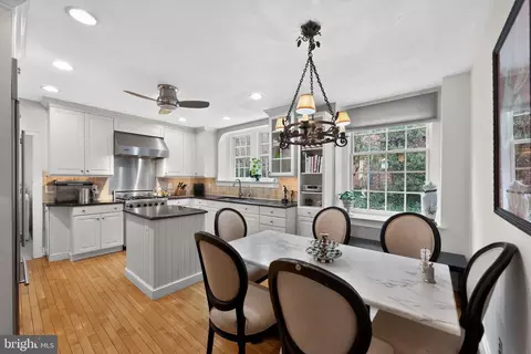 Kitchen - 306 Windsor Ave, Wayne, PA 19087 photo 4 of 4