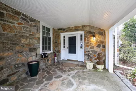 Exterior - 306 Windsor Ave, Wayne, PA 19087 photo 3 of 10