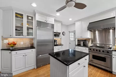 Kitchen - 306 Windsor Ave, Wayne, PA 19087 photo 2 of 4